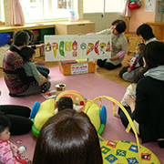 移動こども図書館事業